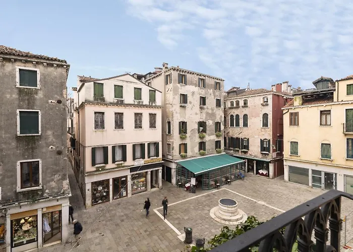 Rialto - Sant\'Aponal Prestige