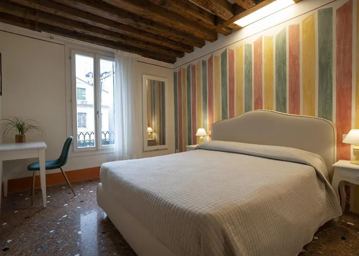 Rialto - Sant\'Aponal Prestige